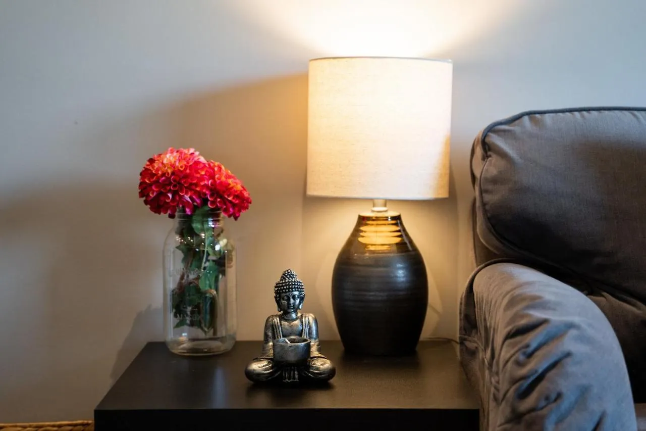 Pullet Place Oasis By Iris Properties! Victoria Canada